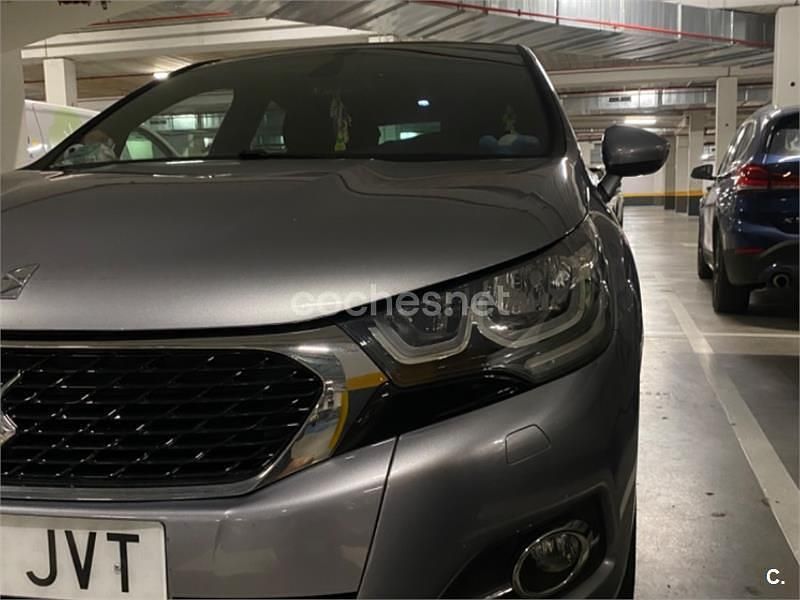 Gris / plata Usado 2016 DS Automobiles DS4 Berlina | 9000 € (Precio justo) - Imagen 1/4