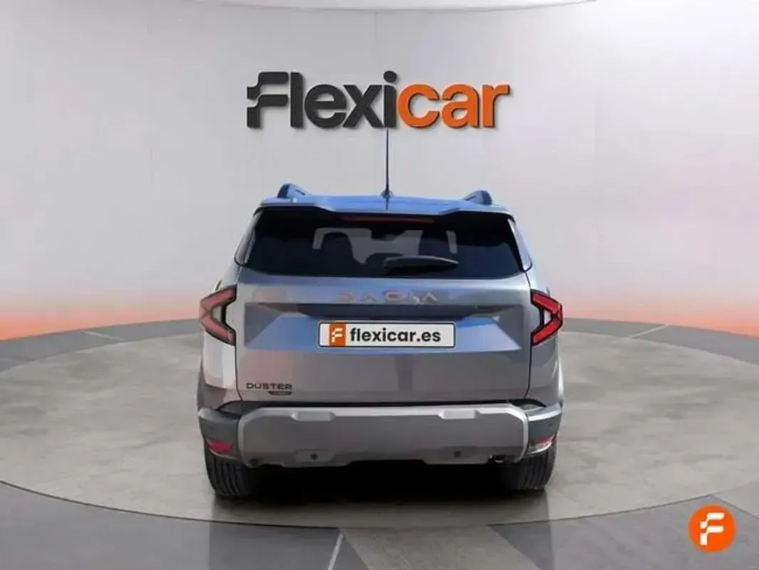 Usado Dacia Duster Extreme 143 CV (105 kW) 2025 Gris SUV