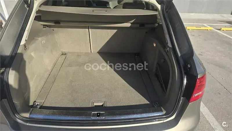 Usado Audi A4 143 CV (105 kW) 2009 Beige Familiar