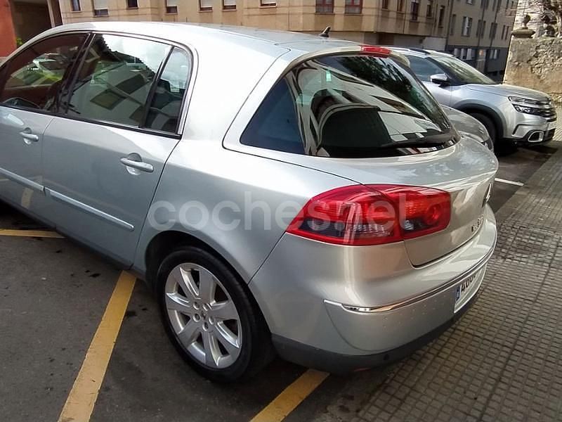 Usado Renault Vel Satis Privilege 150 CV (110 kW) 2005 Gris / plata Utilitario