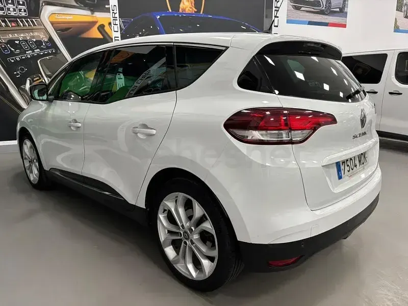 Usado Renault Scénic IV LIMITED 120 CV (88 kW) 2020 Blanco Monovolumen