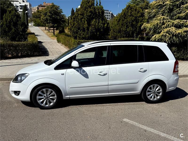 Blanco Usado 2014 Opel Zafira Family Monovolumen | 5490 € (Super precio) - Imagen 1/4