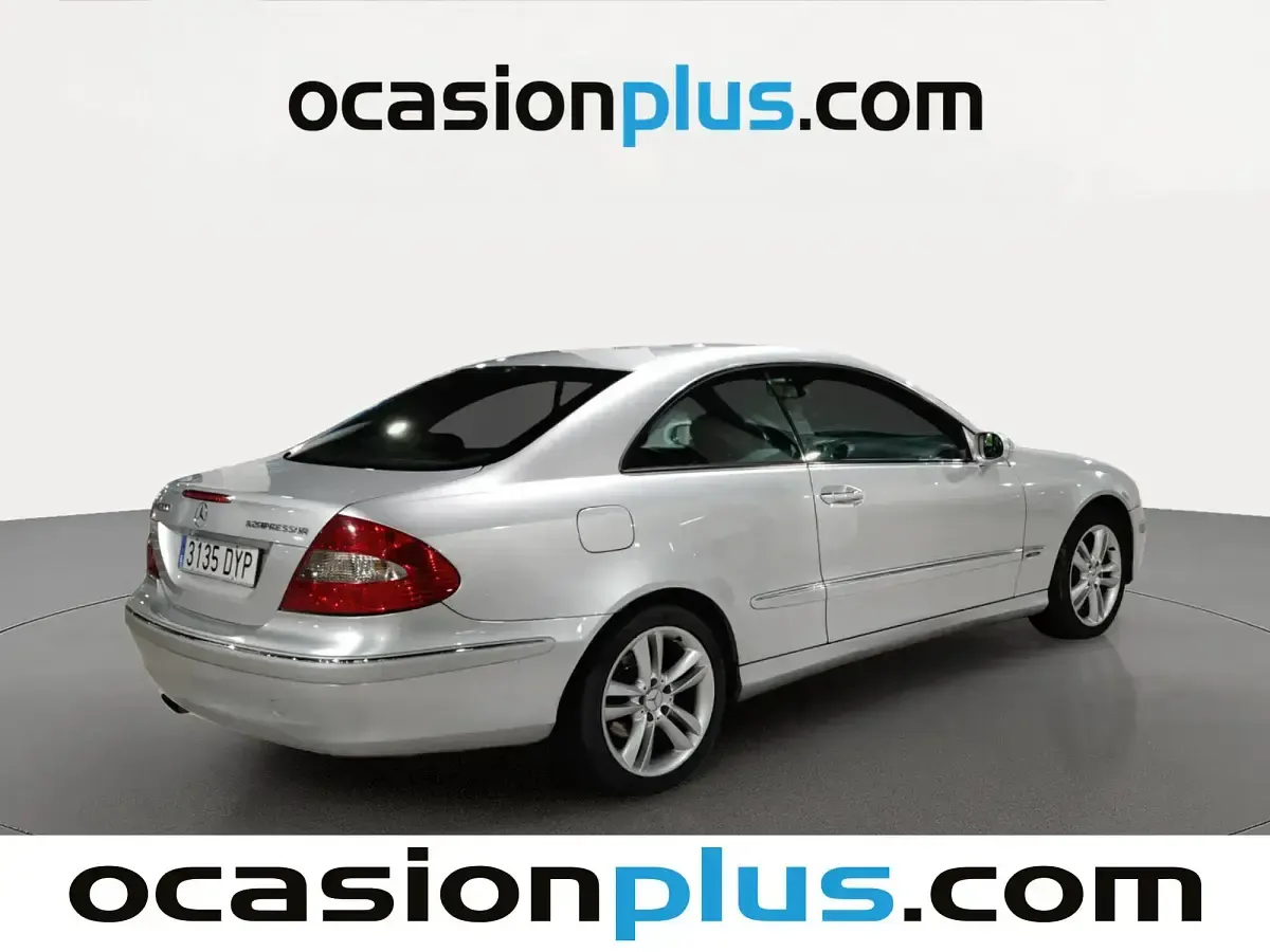Usado Mercedes CLK200 Avantgarde 163 CV (119 kW) 2006 Gris Coupe