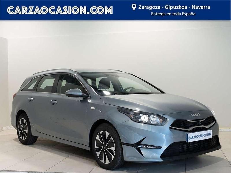 Plateado Usado 2024 Kia Rio Utilitario | 22.995 € - Imagen 1/4