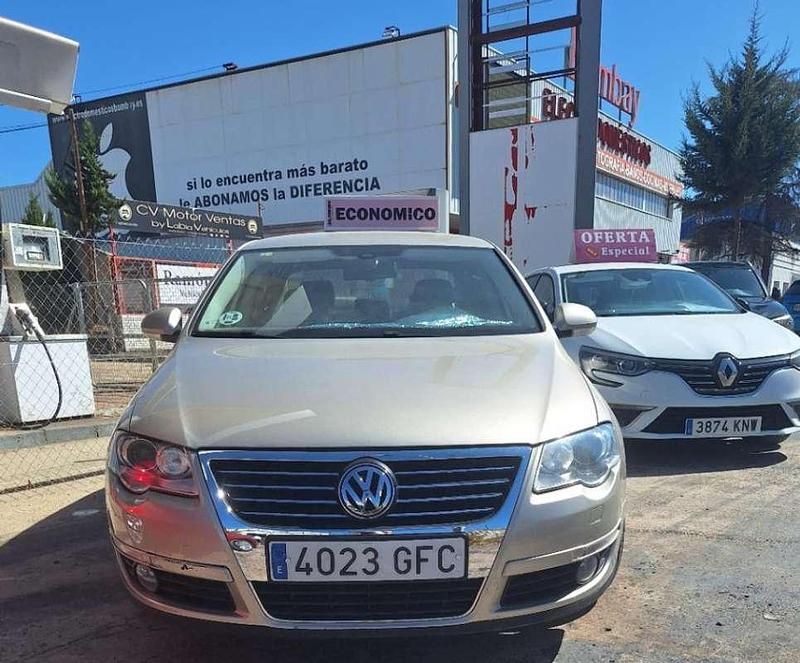 Usado 2008 VW Passat Highline Berlina | 5600 € (Precio justo) - Imagen 1/4