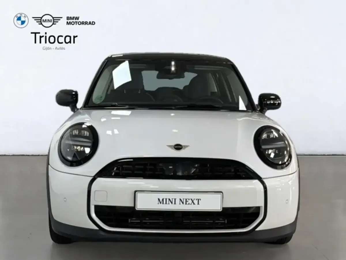 Usado Mini Cooper 114 kW (156 CV) 2025 Nanuq white metalizada Utilitario