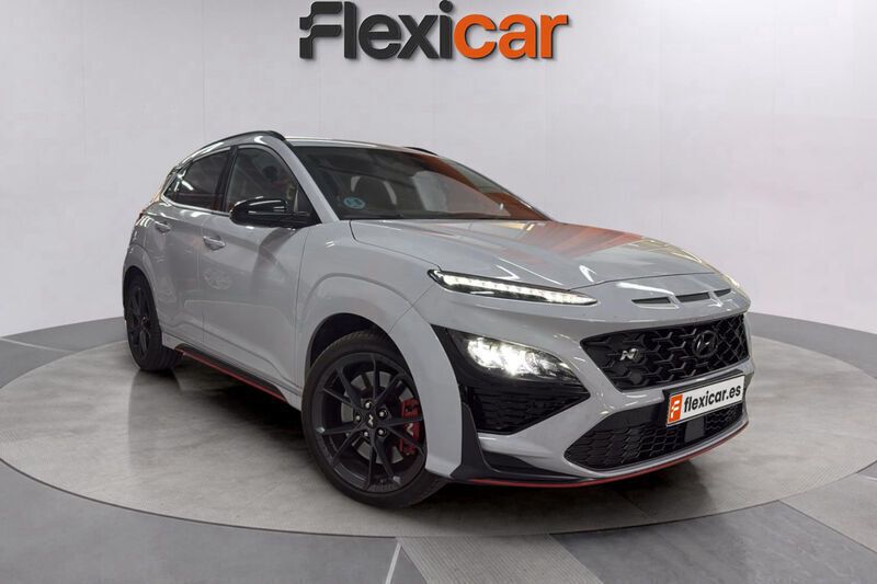 Gris Usado 2021 Hyundai Kona SUV | 25.490 € (Buen precio) - Imagen 1/4