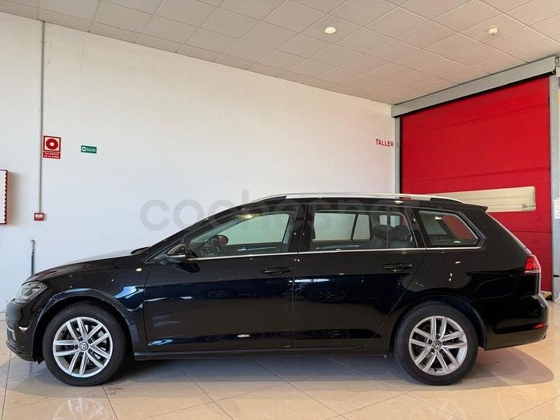 Usado VW Golf VII Sportline 150 CV (110 kW) 2017 Negro Familiar