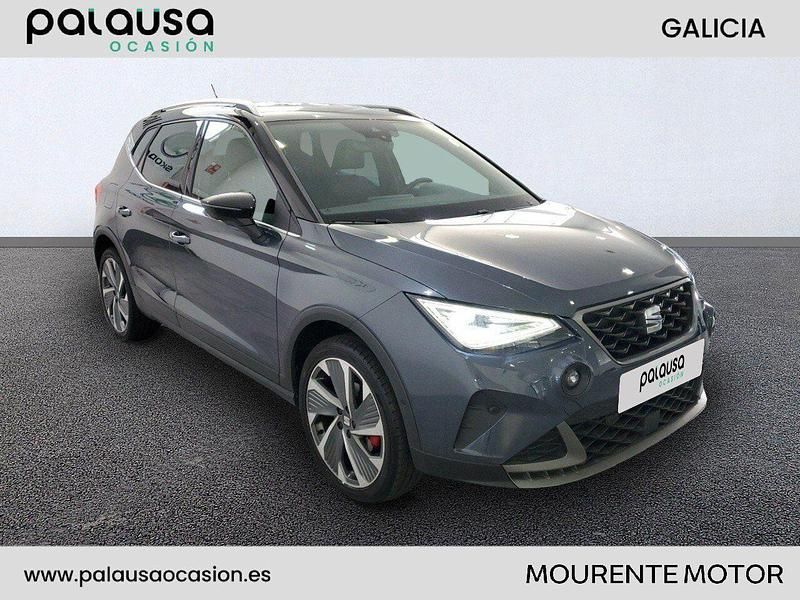 Gris / plata Usado 2022 Seat Arona FR SUV | 20.990 € (Un poco caro) - Imagen 1/4