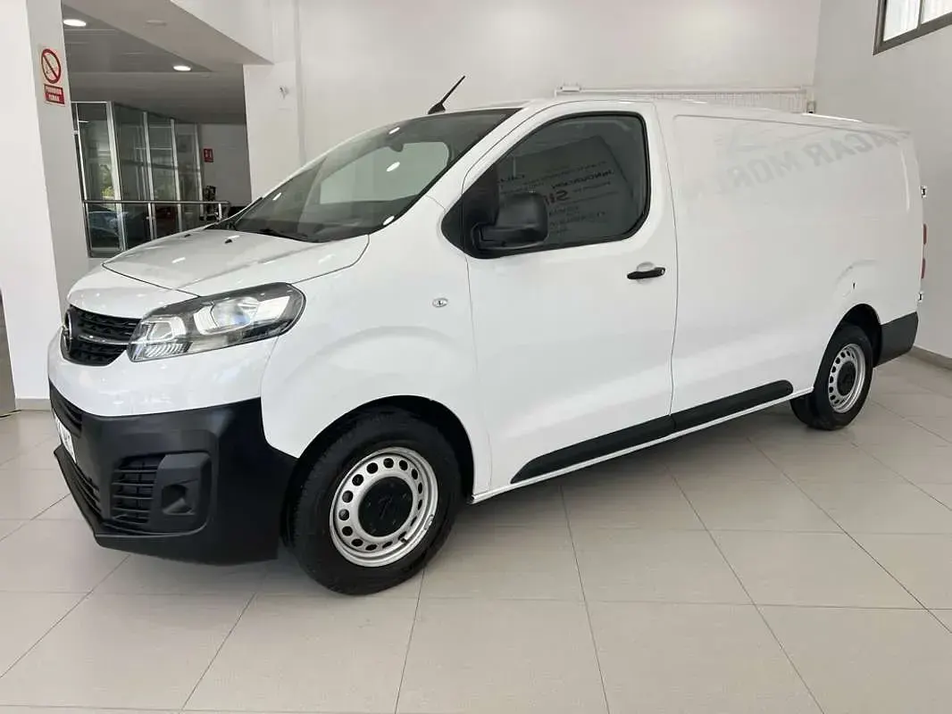 Usado Opel Vivaro-e Combi S 102 CV (75 kW) 2023 Blanco Monovolumen