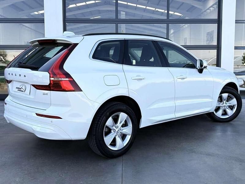 Usado Volvo XC60 Core 197 CV (144 kW) 2024 Blanco SUV