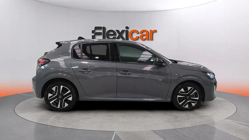 Usado Peugeot 208 Allure 101 CV (74 kW) 2025 Gris Utilitario