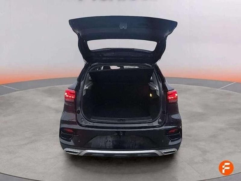 Usado MG ZS Luxury 111 HP (81 kW) 2023 Preto SUV