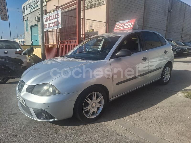 Gris / plata Usado 2007 Seat Ibiza Reference Berlina | 3499 € (Precio justo) - Imagen 1/4