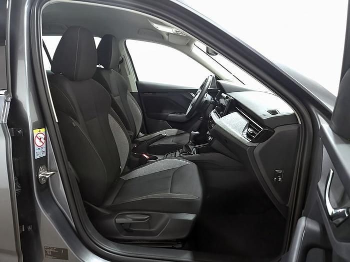Usado Skoda Kamiq Selection 115 CV (84 kW) 2025 Gris SUV