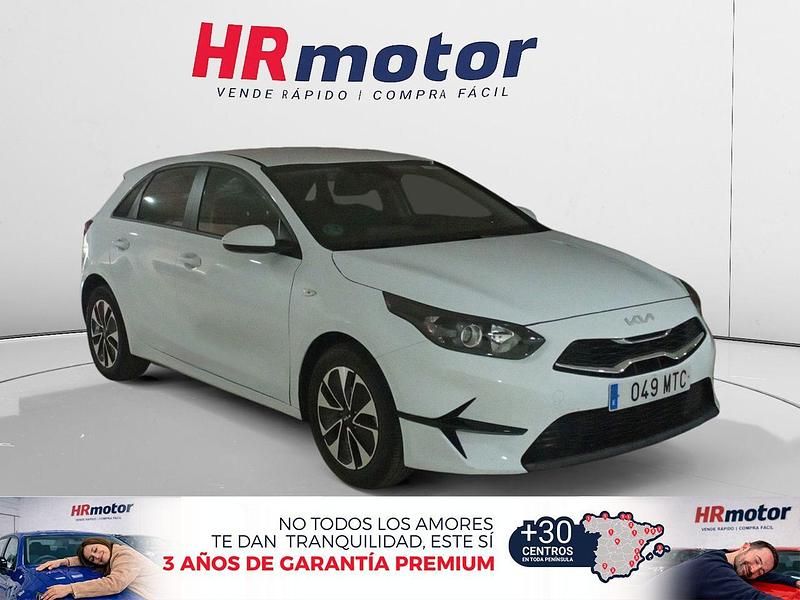 Usado Kia Ceed 101 CV (74 kW) 2024 Blanco Utilitario