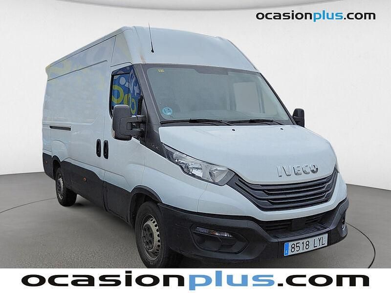 Usado Iveco Daily 156 CV (114 kW) 2022 Blanco Berlina