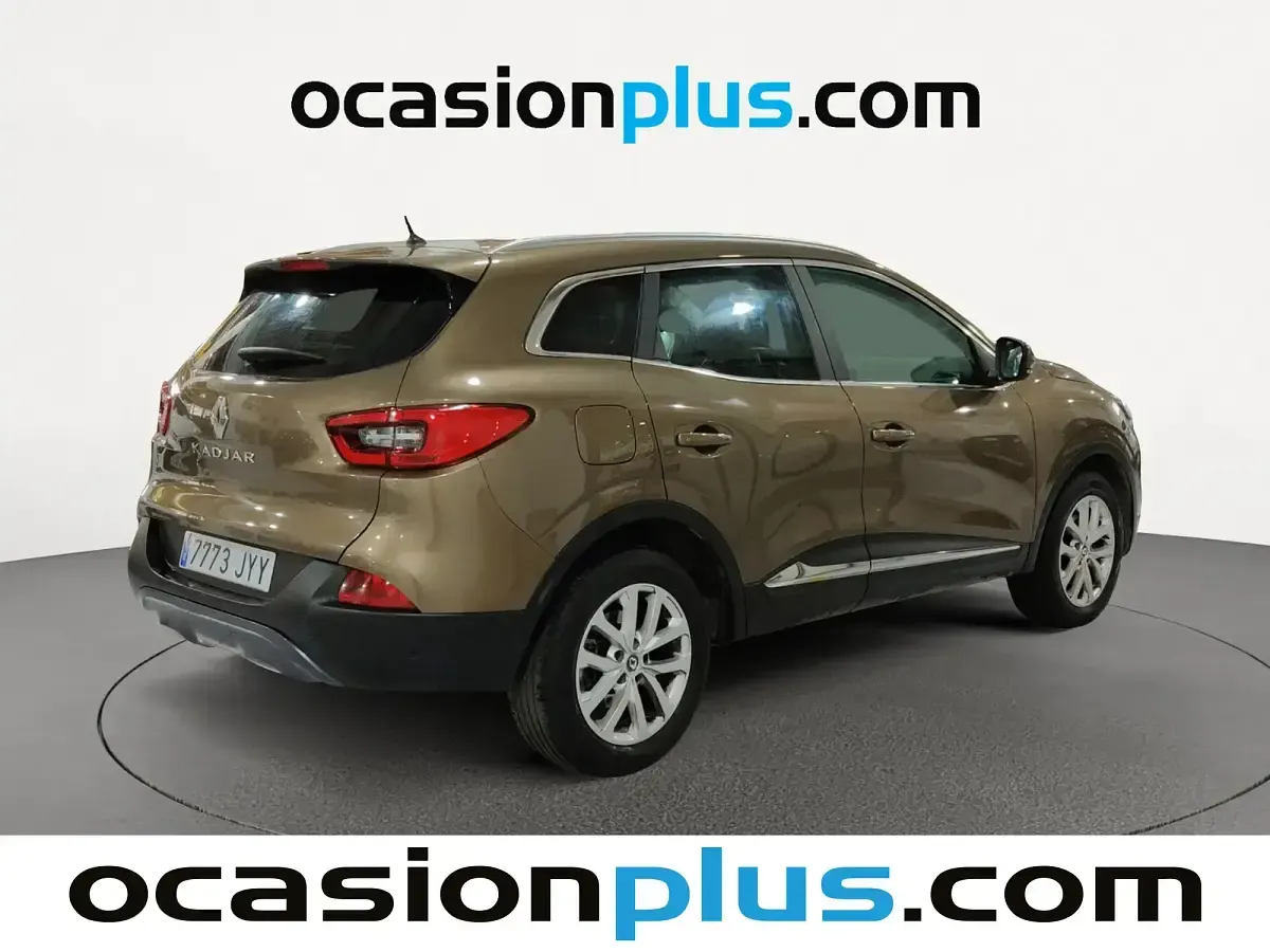 Usado Renault Kadjar Zen 110 CV (80 kW) 2017 Marrón SUV