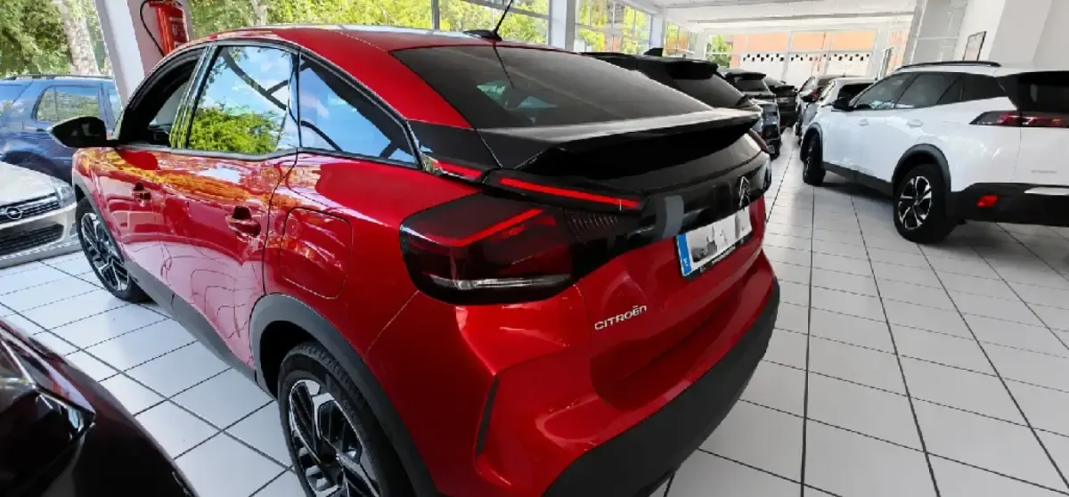 Usado Citroën C4 Feel 131 CV (96 kW) 2023 Rojo SUV
