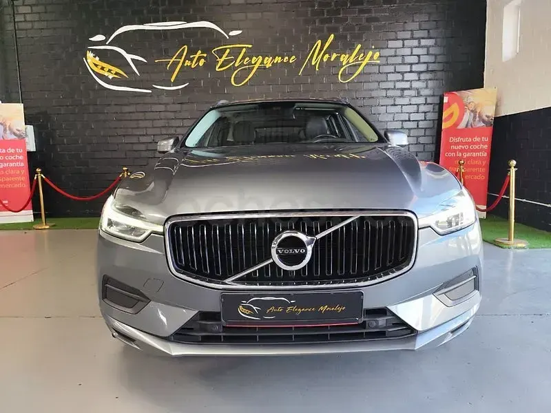 Usado Volvo XC60 R-Design 190 CV (139 kW) 2017 Gris / plata SUV