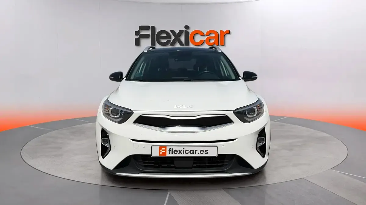 Usado Kia Stonic 120 CV (88 kW) 2021 Blanco SUV