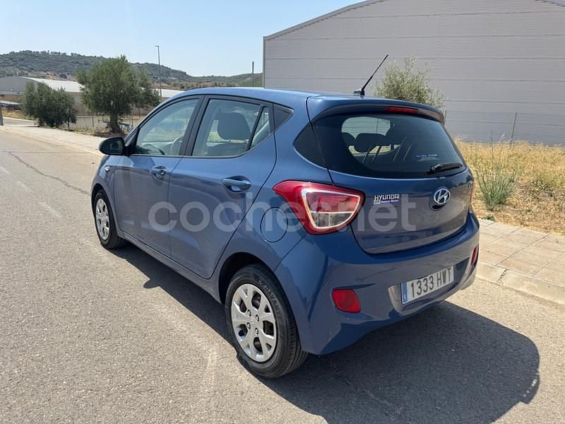 Usado Hyundai i10 66 CV (48 kW) 2014 Azul Utilitario
