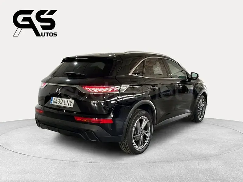 Usado DS Automobiles DS7 Crossback So Chic 130 CV (95 kW) 2021 Negro SUV