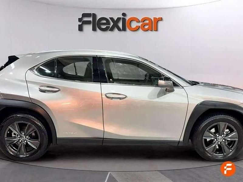 Usado Lexus UX 250h Business Edition 184 CV (135 kW) 2019 Gris SUV
