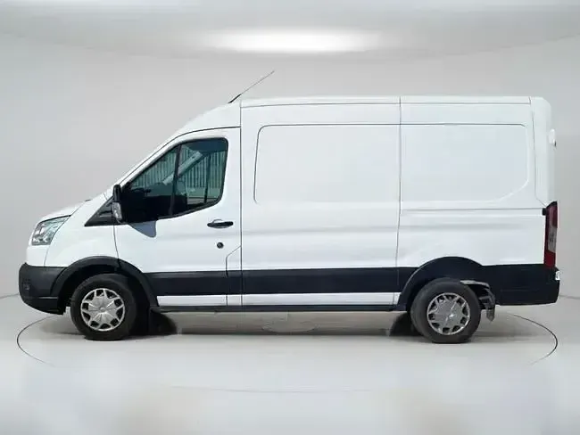 Usado Ford Transit Trend 131 CV (96 kW) 2021 Blanco Van