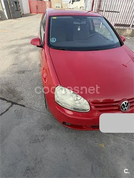 Usado VW Golf IV Highline 115 CV (84 kW) 2006 Rojo Berlina