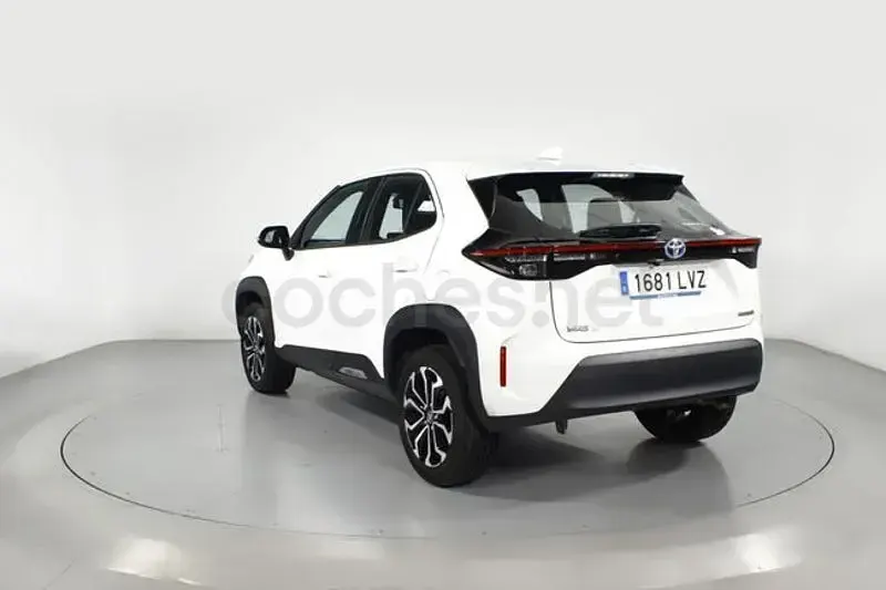 Usado Toyota Yaris Cross Active 116 CV (85 kW) 2022 Blanco SUV