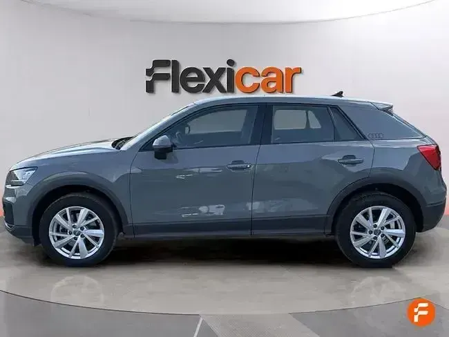 Usado Audi Q2 Advanced Plus 116 CV (85 kW) 2018 Gris SUV