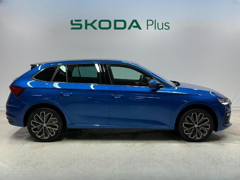 Usado Skoda Scala 115 CV (84 kW) 2025 Azul Utilitario