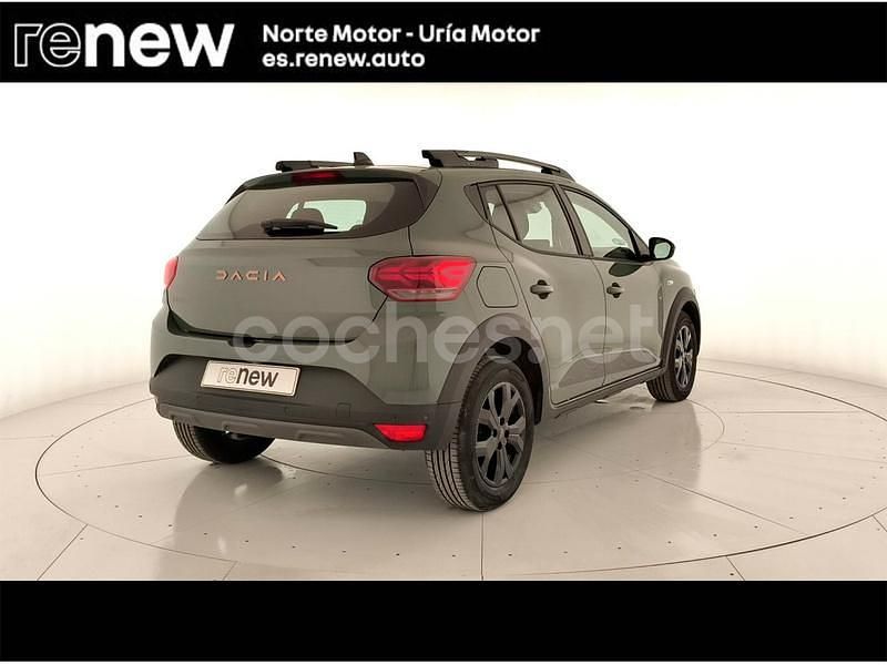 Usado Dacia Sandero Extreme 101 CV (74 kW) 2025 Verde Berlina