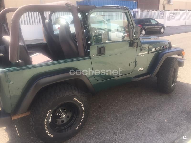 Usado Jeep Wrangler 177 CV (130 kW) 2001 Verde SUV