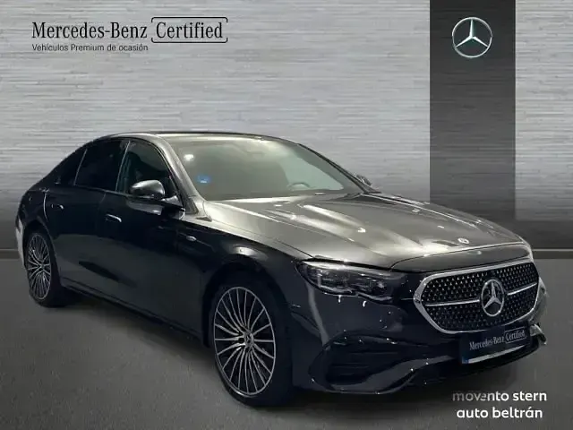 Usado Mercedes E300 313 CV (230 kW) 2025 Gris grafito Berlina