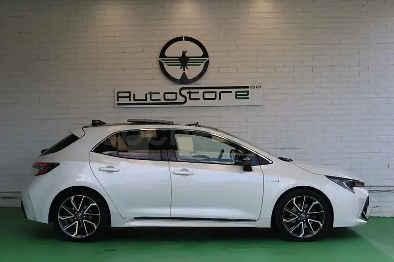 Usado Toyota Corolla Advance 180 CV (132 kW) 2019 Blanco Berlina