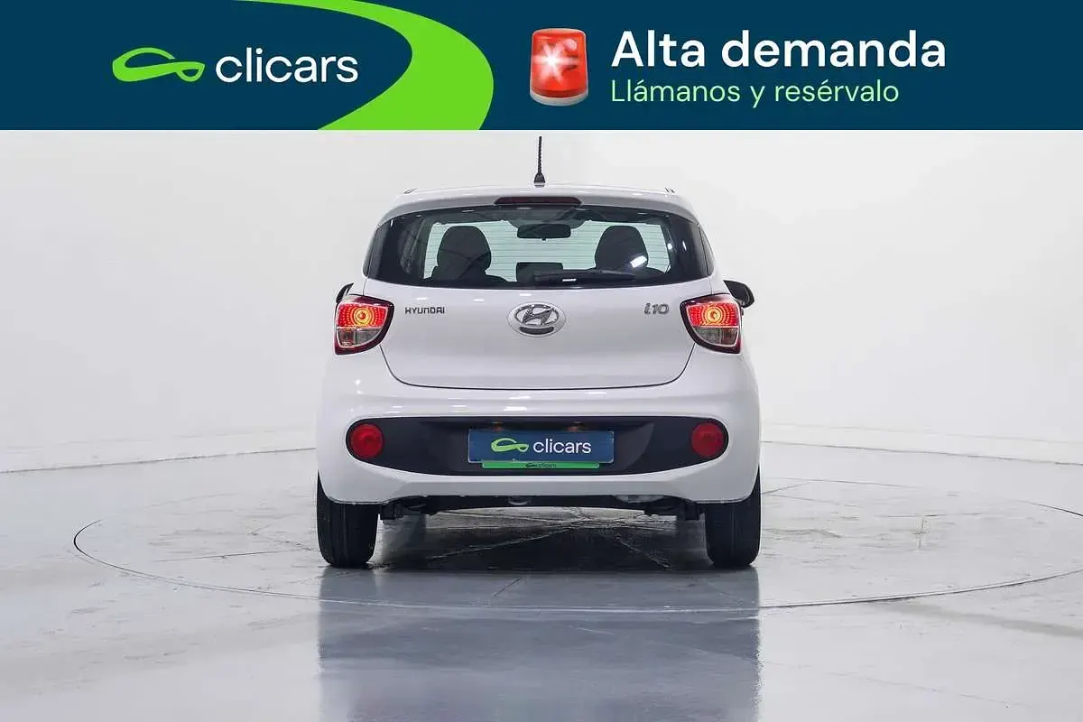 Usado Hyundai i10 67 CV (49 kW) 2017 Blanco Utilitario