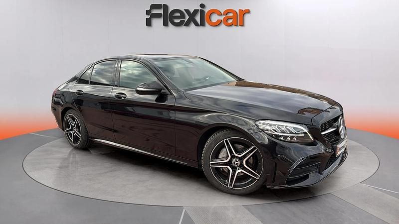 Usado Mercedes C200 160 CV (117 kW) 2019 Negro Berlina