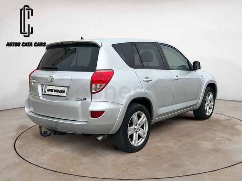 Usado Toyota RAV4 Executive 136 CV (100 kW) 2008 Negro SUV