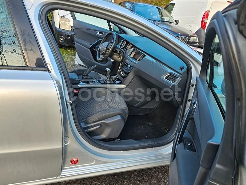 Gris / plata Usado 2012 Peugeot 508 SW Access Familiar | 8000 € (Precio justo) - Imagen 1/4