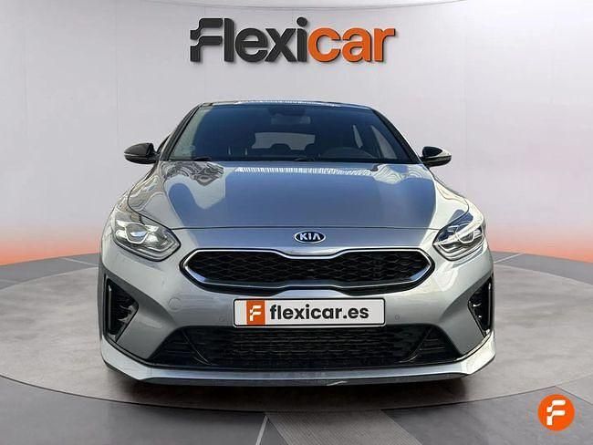 Usado Kia ProCeed GT-Line 136 CV (100 kW) 2020 Gris Familiar