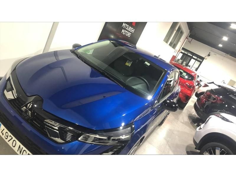 Rojo Usado 2025 Mitsubishi Colt Motion Berlina | 16.500 € (Precio justo) - Imagen 1/4