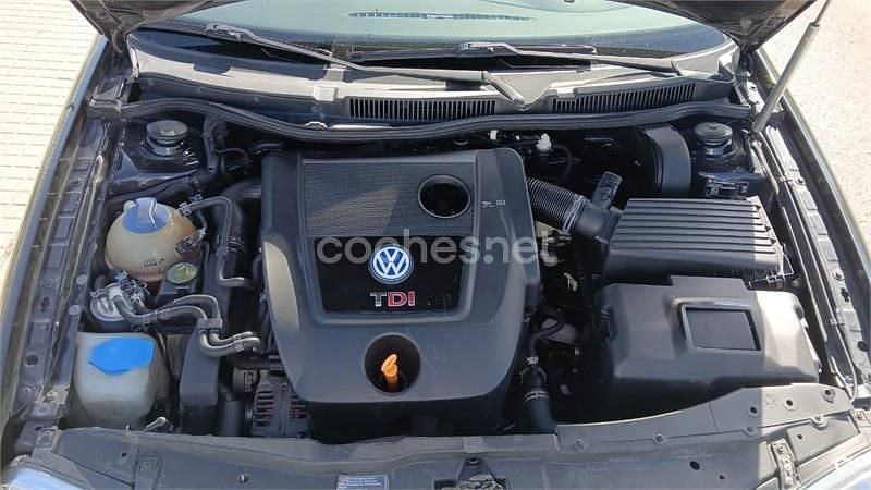 Usado VW Golf IV Advance 110 CV (80 kW) 2002 Negro Berlina