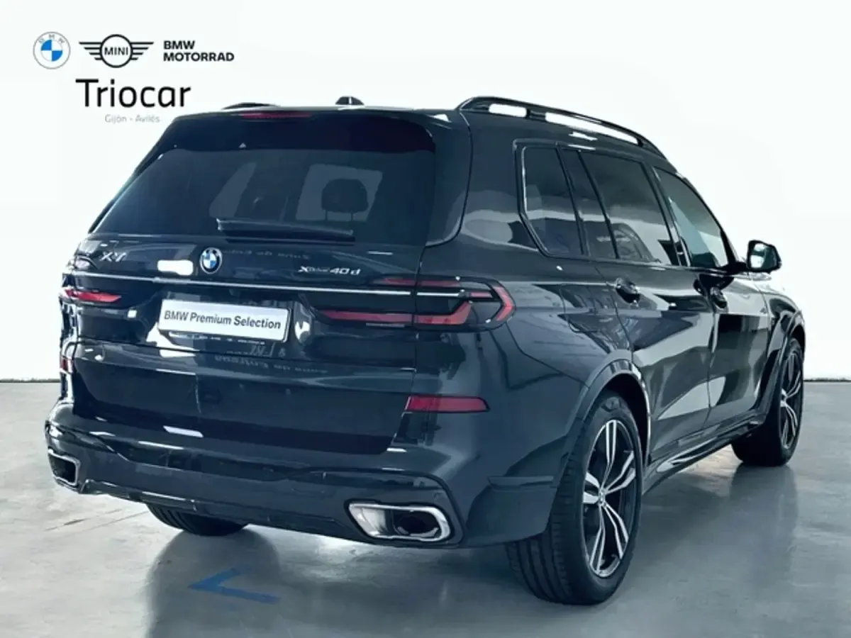 Usado BMW X7 Comfort Edition 352 CV (258 kW) 2025 Saphirschwarz metalizado SUV