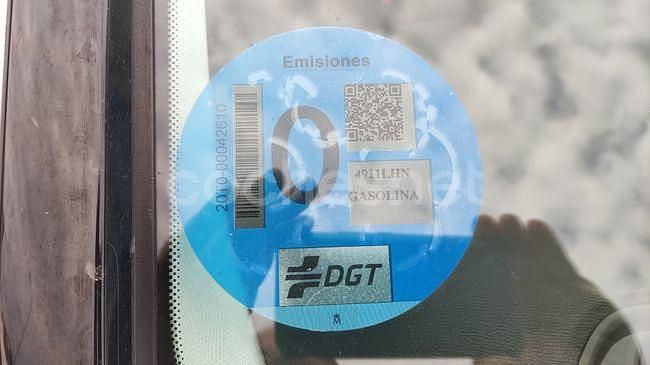 Usado Peugeot 3008 Allure 225 CV (165 kW) 2020 Gris / plata SUV