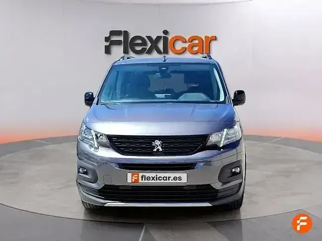 Usado Peugeot Rifter GT 100 CV (73 kW) 2023 Gris Monovolumen