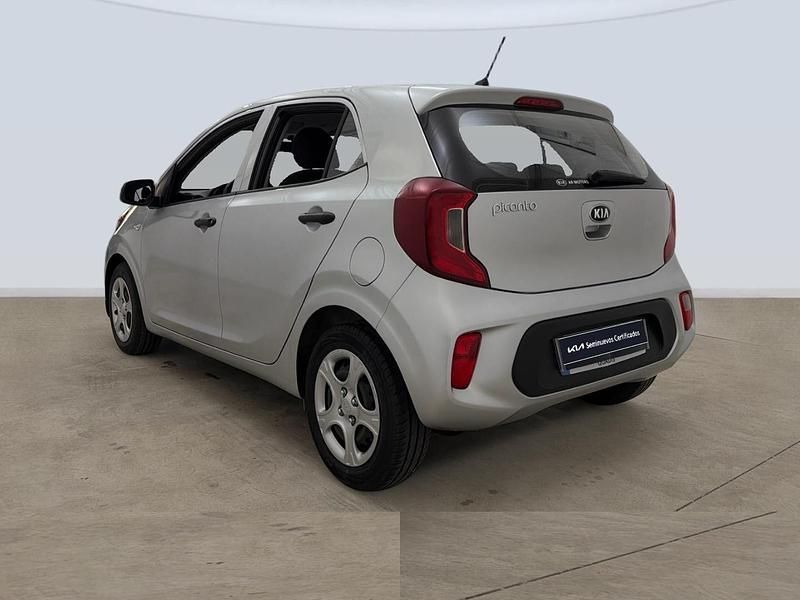 Usado Kia Picanto 67 CV (49 kW) 2019 Gris plata Utilitario