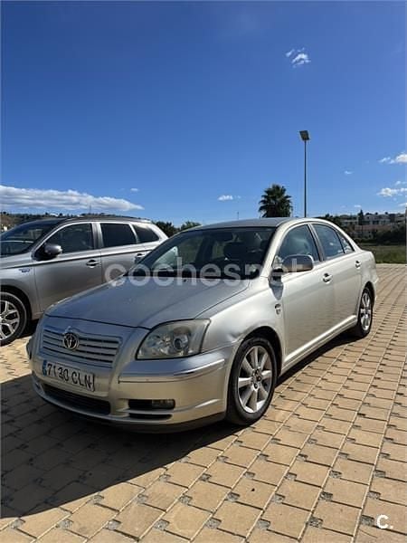 Gris / plata Usado 2005 Toyota Avensis Sol Berlina | 3000 € (Buen precio) - Imagen 1/4
