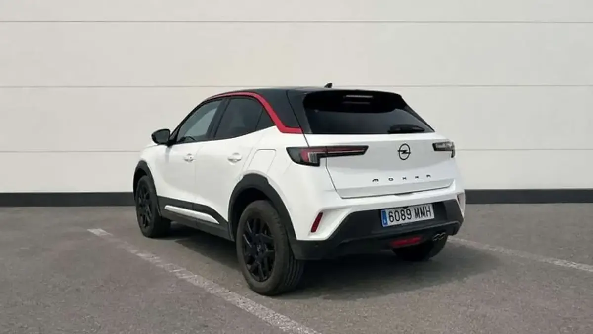 Usado Opel Mokka 136 CV (100 kW) 2023 Blanco SUV